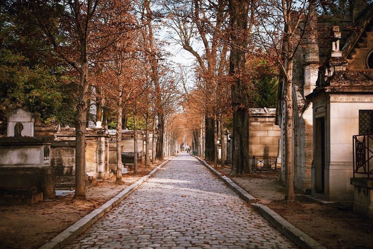 Père Lachaise Cemetery: Guided Walking Tour Cimetière du Père Lachaise