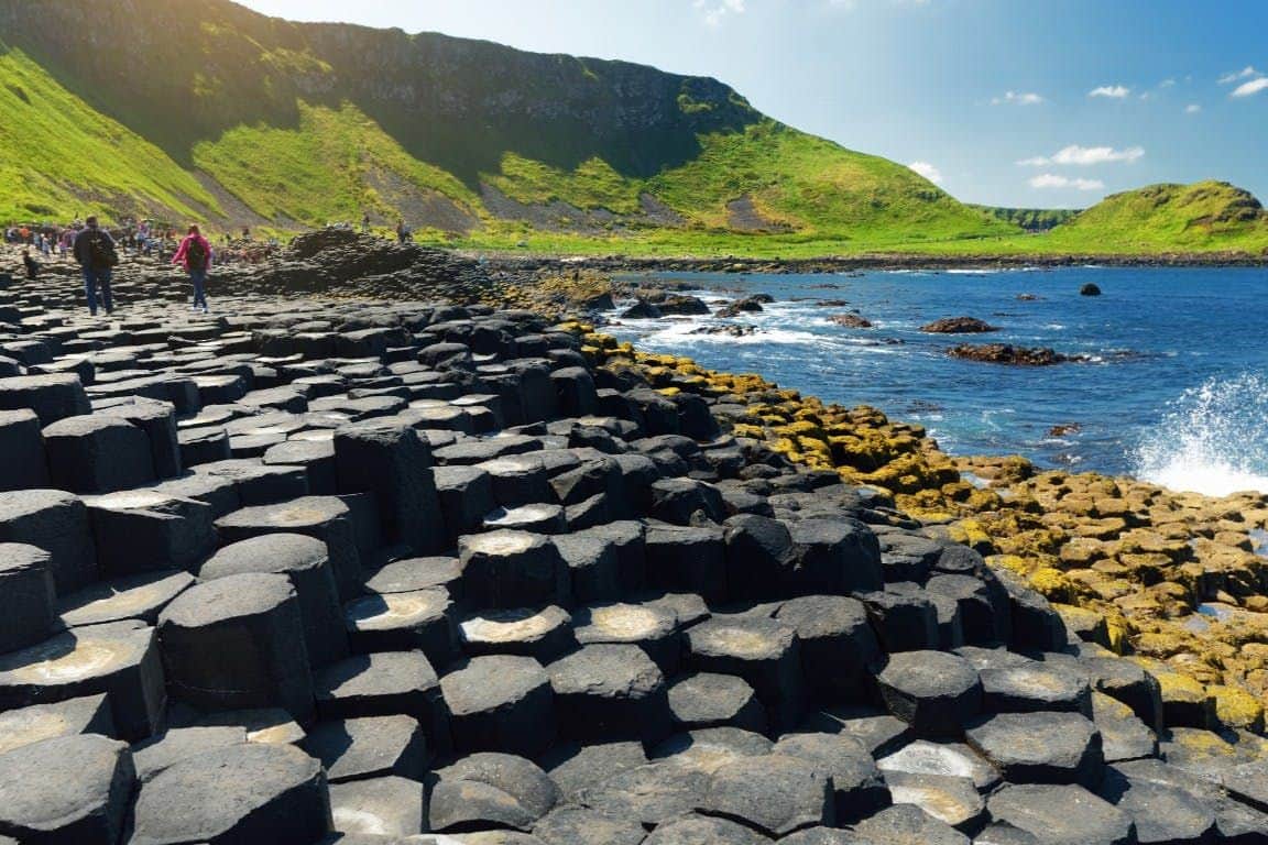 Northern Ireland: Guided Day Tour from Dublin + Dunluce Castle Entry (Dublin) Causway