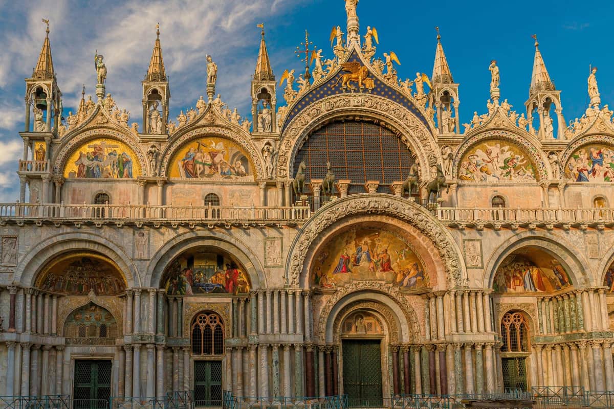 St. Mark's Basilica: Guided Tour Facade of the Basilica