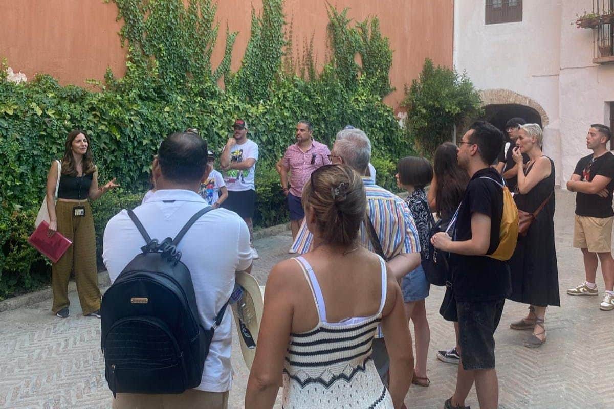 Seville: Guided City Walking Tour Seville Jewish Quarter