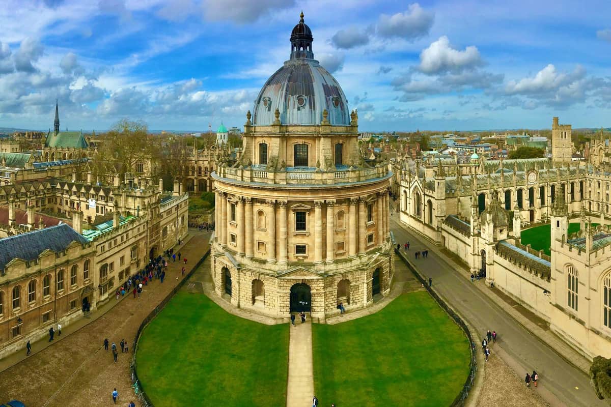 Cotswolds et Oxford : Visite guidée d'une journée au départ de Londres + Déjeuner dans un pub de campagne La caméra Radcliffe à Oxford