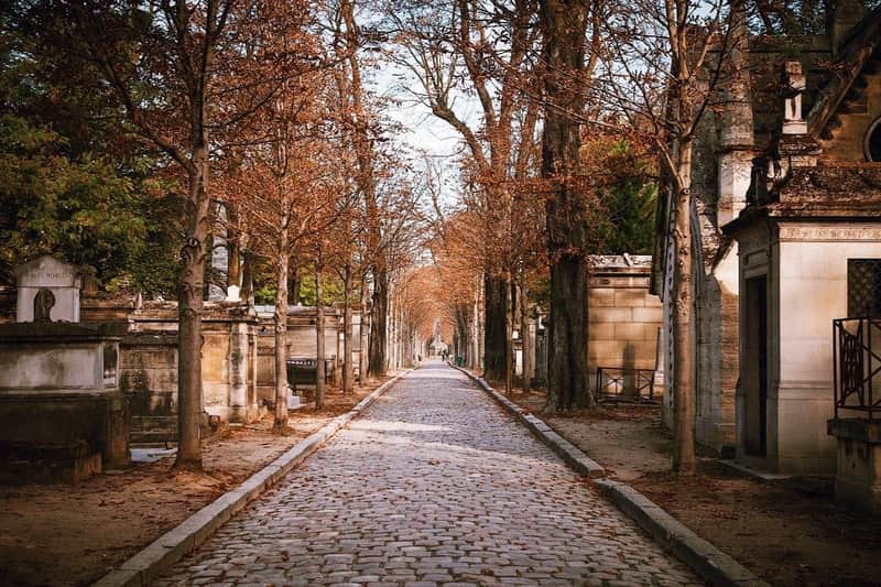 Père Lachaise Cemetery: Guided Walking Tour