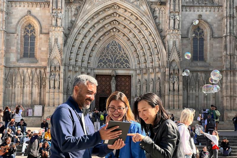 Gothic Quarter Barcelona: Guided Walking Tour Visitors in front of the Cathedral of Barcelona