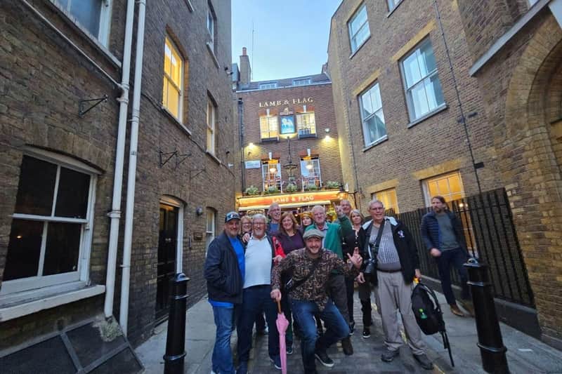 Londres : Visite guidée d'un pub historique