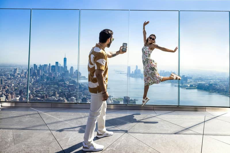 High Line, Chelsea & Hudson Yards: Guided Walking Tour + Edge NYC Entry Ticket
